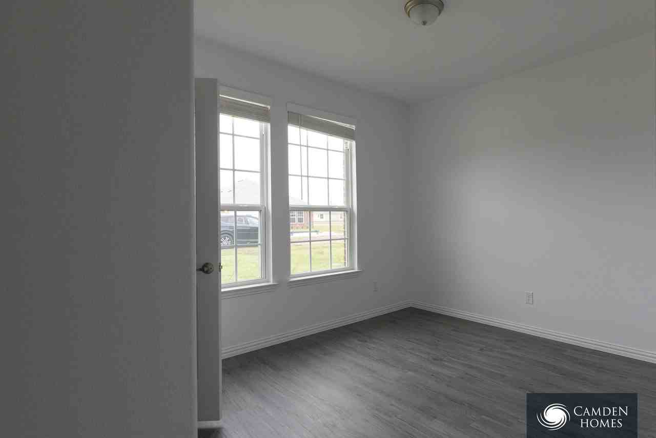 2953 Emma Ln - Photo 7 of 8