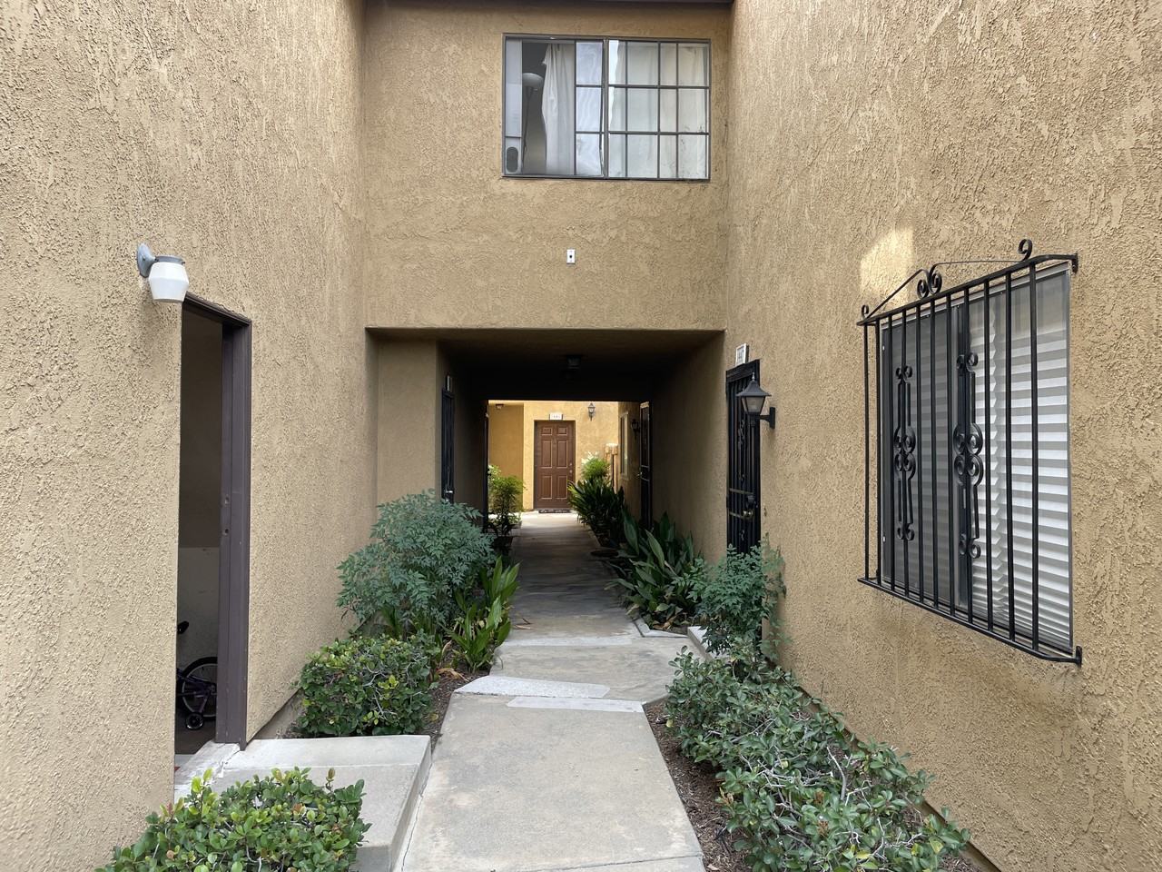 1447 Kauai St #NA - Photo 3 of 30