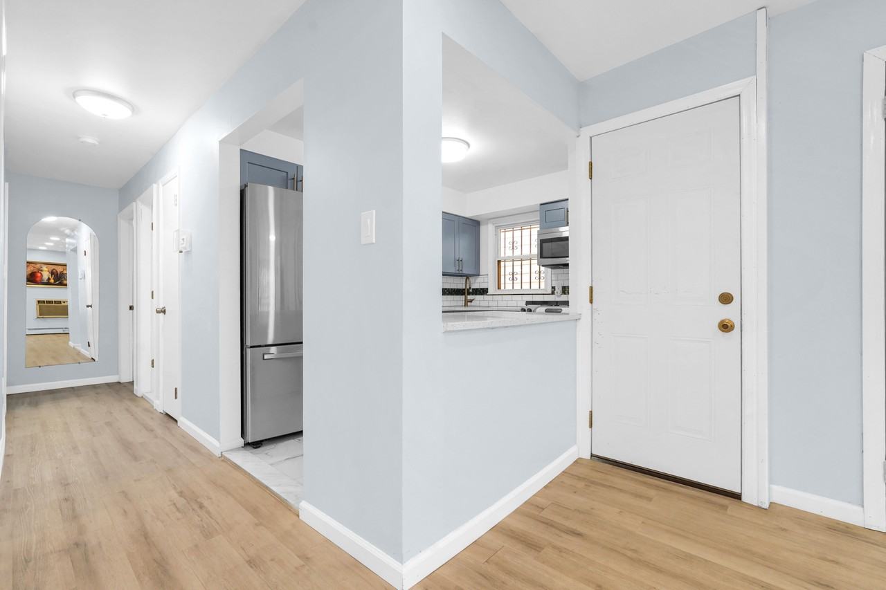16614 144th Ave #1 - Photo 3 of 18