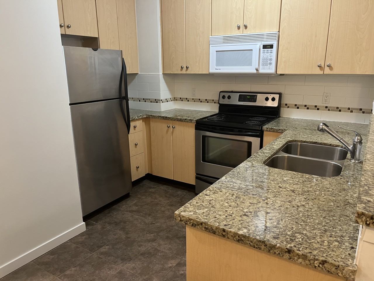 15299 17A Ave - Photo 2 of 10