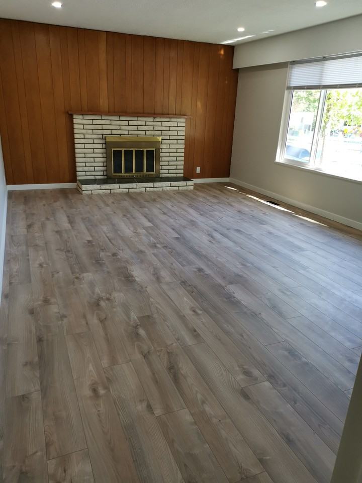 3295 East 54th Avenue - Photo 2 of 9