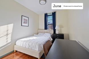 1236 Putnam Ave #B - Photo 1 of 1