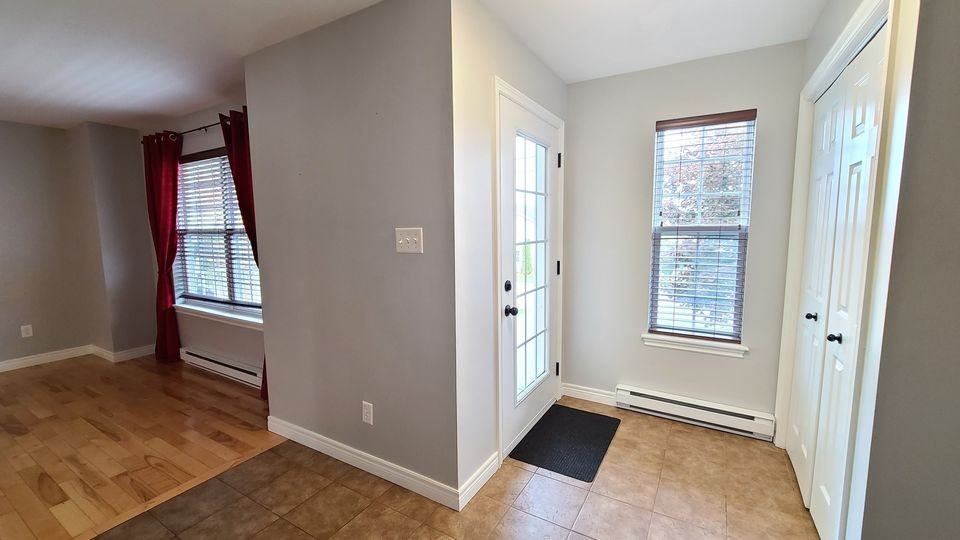 61 Beaujolais Cres #1 - Photo 2 of 19