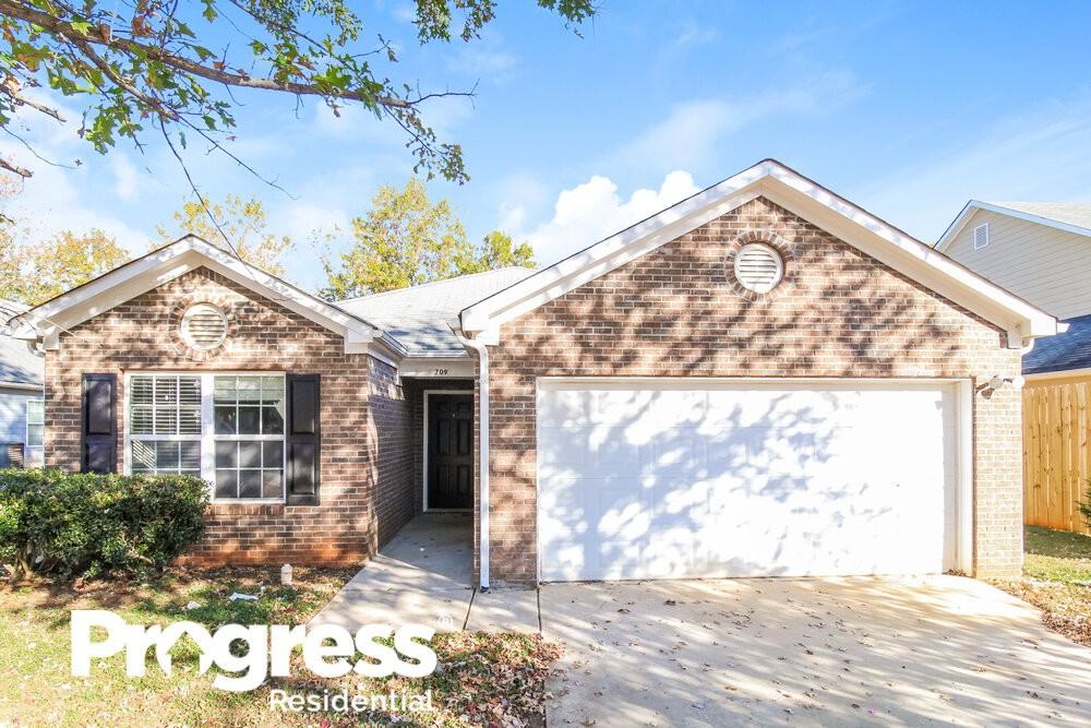709 Douglas Cir, McDonough, GA 30253 3 bedroom House Rental Zumper