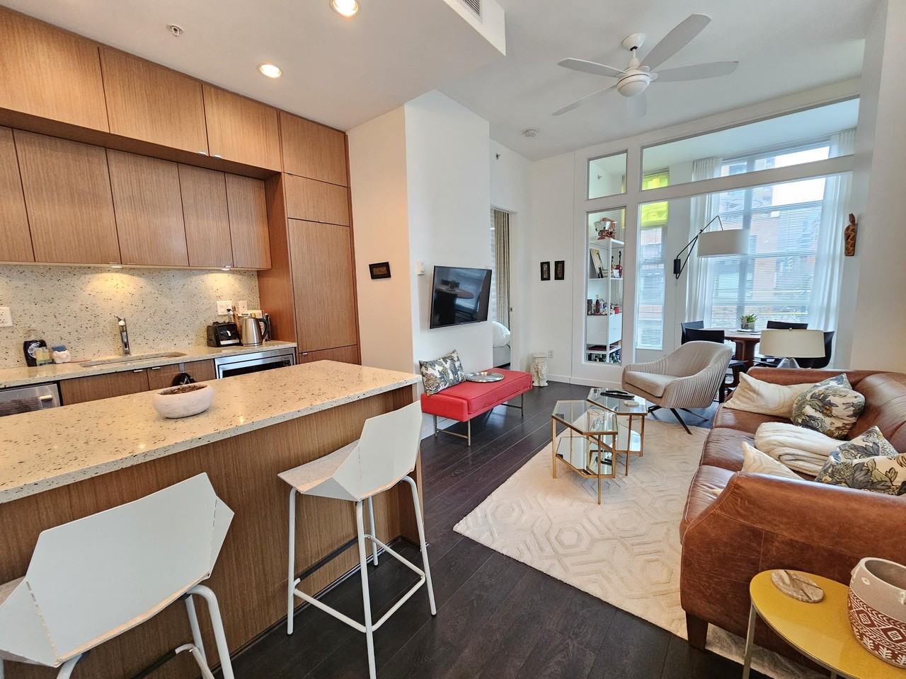 1205 Howe Street #305 - Photo 4 of 23