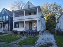 8809 Tompkins Ave Uppr - Photo 1 of 1