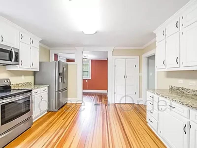 26 Edgemont Rd - Photo 2 of 9