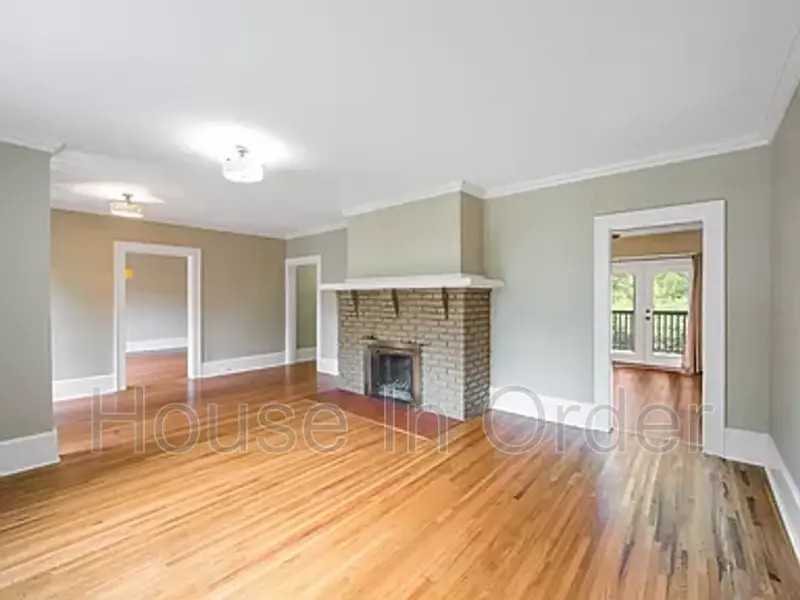 26 Edgemont Rd - Photo 4 of 9