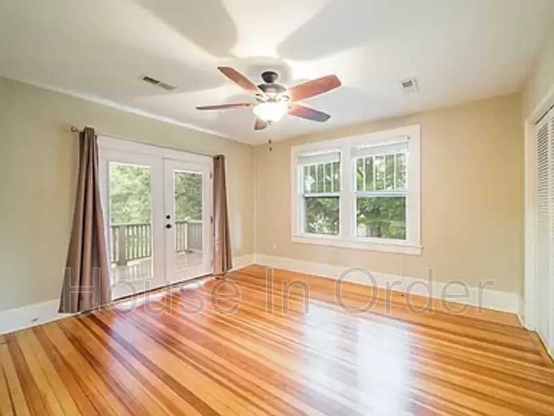 26 Edgemont Rd - Photo 6 of 9