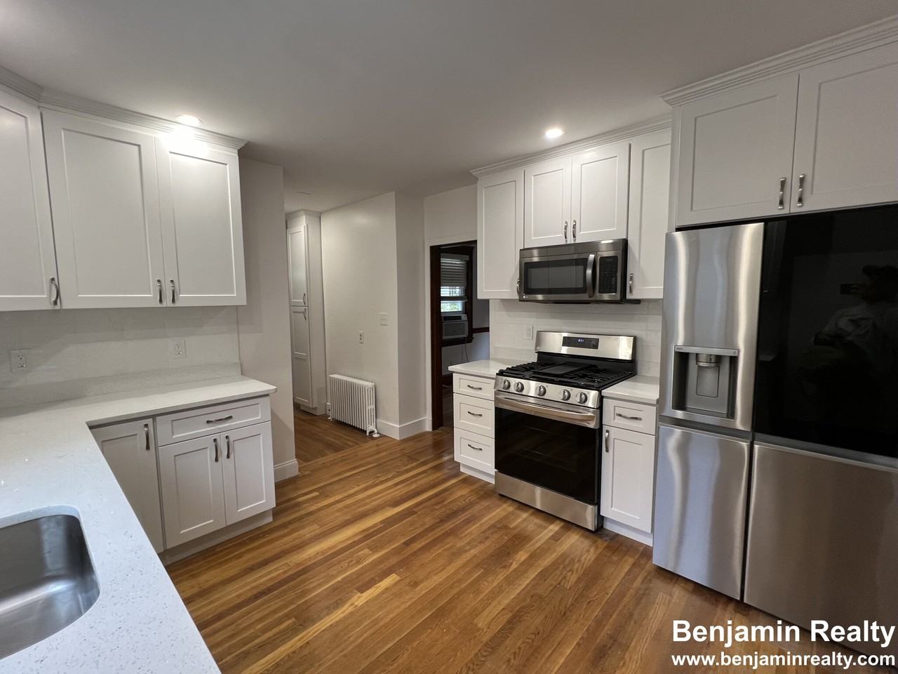 38 Eliot St - Photo 2 of 49