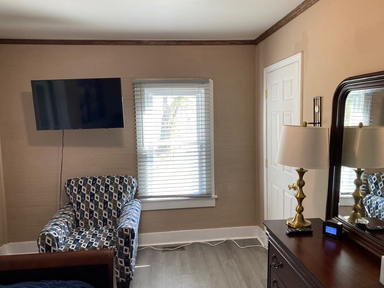 120 Pearl St #1 - Photo 5 of 38