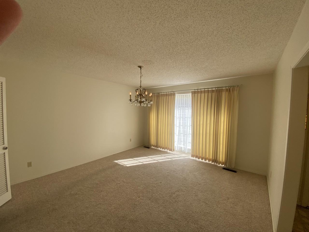 7601 Oxford Pl #1 - Photo 4 of 28