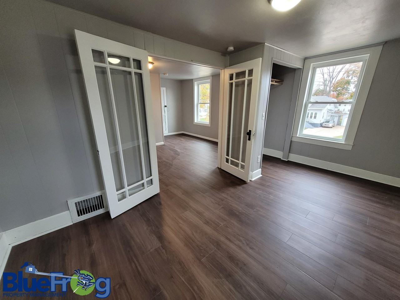 1117 Dousman St Uppr - Photo 2 of 7