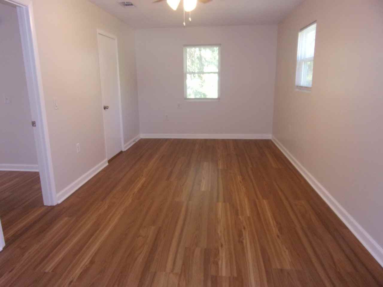 124 Winslow Dr #NA - Photo 2 of 9