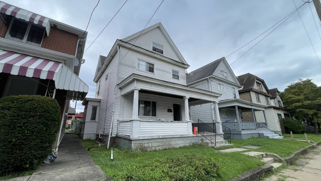 1374 5th Ave #NA - Photo 2 of 23