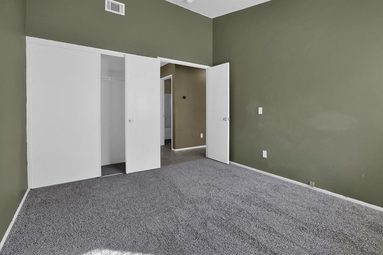 810 Colorado Dr #810 - Photo 7 of 19