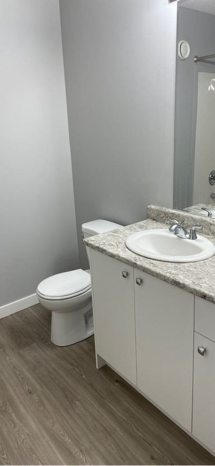 521 Avenue S S #1 - Photo 3 of 13