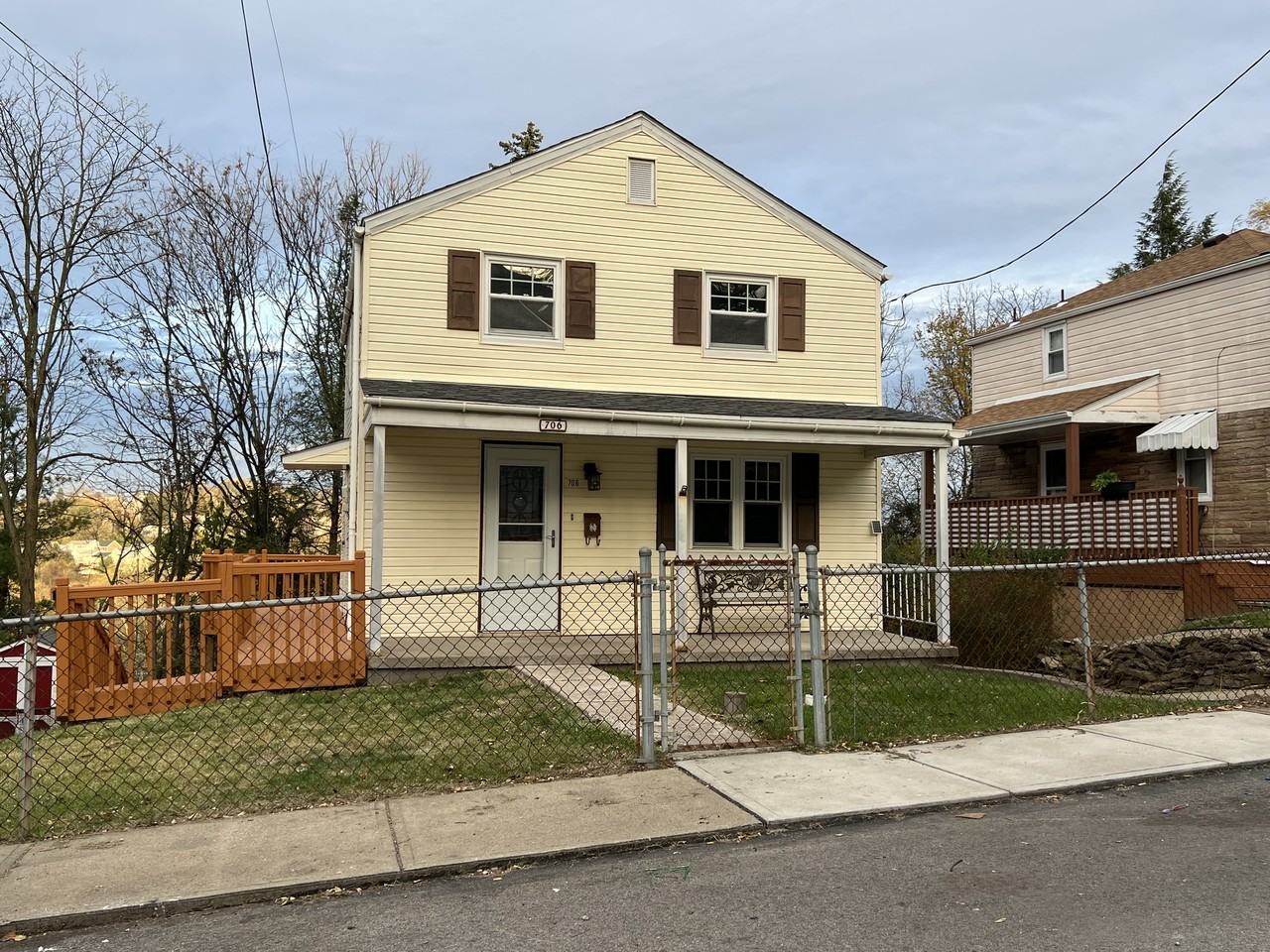 706 Hestor Drive - Photo 2 of 37