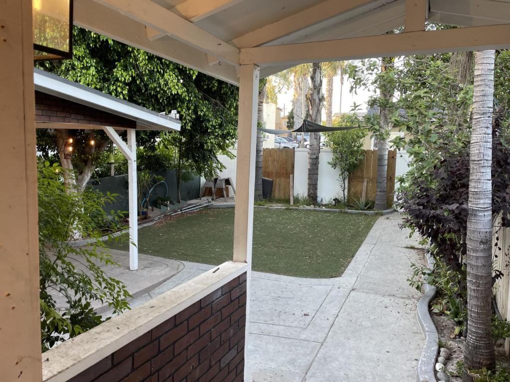 4037 1/2 National Ave - Photo 5 of 38