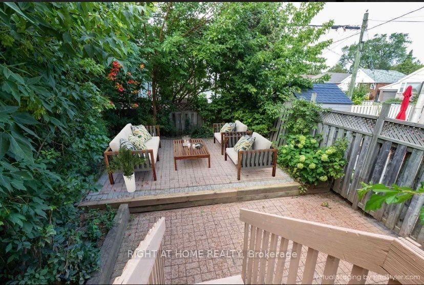 1056 Greenwood Avenue - Photo 2 of 12
