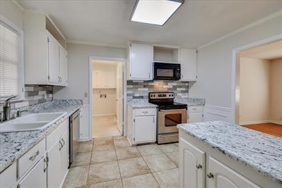 1713 Goshen Rd - Photo 2 of 43