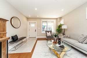 186 Milverton Blvd - Photo 3 of 30