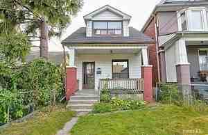 36 Gough Ave #UPPER