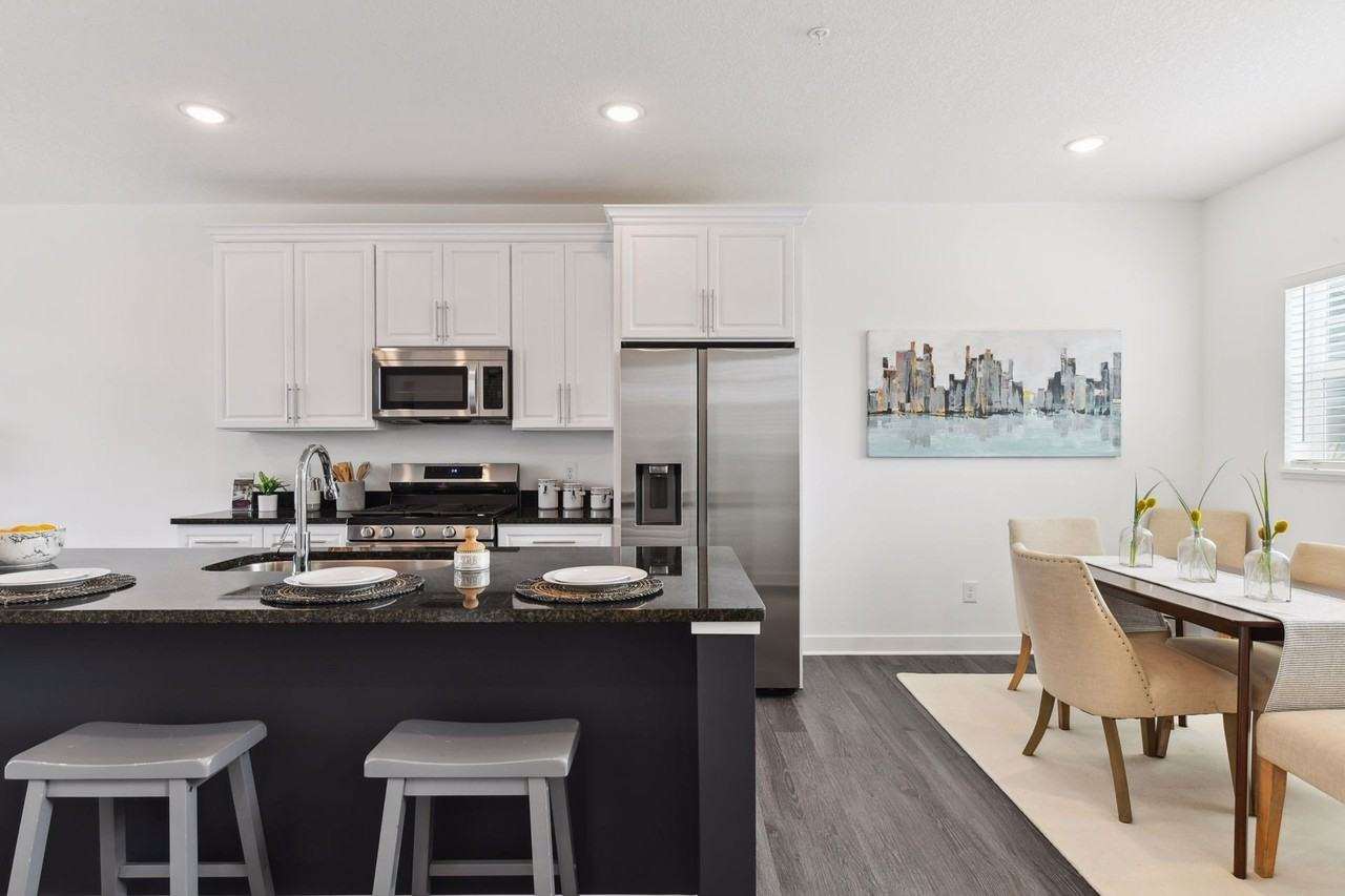 3139 Clover Ridge Dr #3139 - Photo 2 of 32