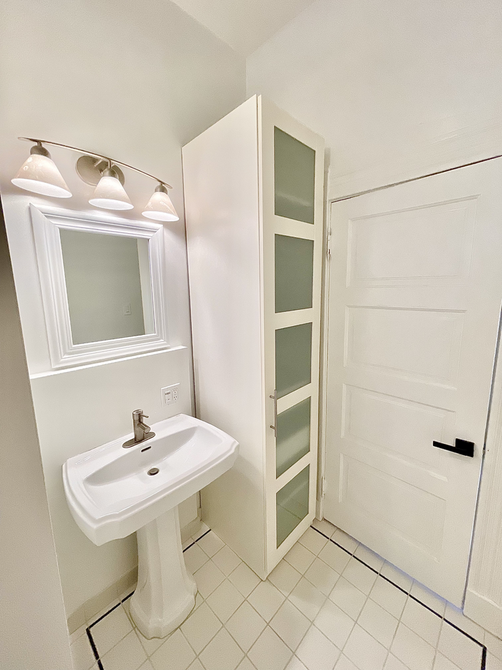 2617 Laguna St #3 - Photo 4 of 6