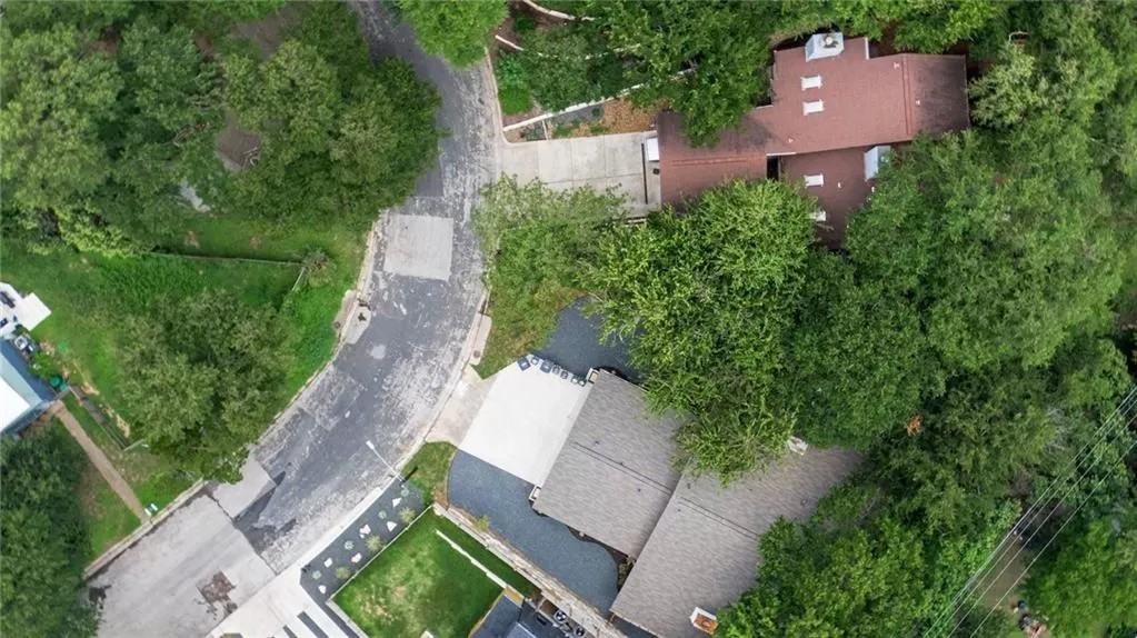 1509 Oak Heights Dr #B - Photo 2 of 18