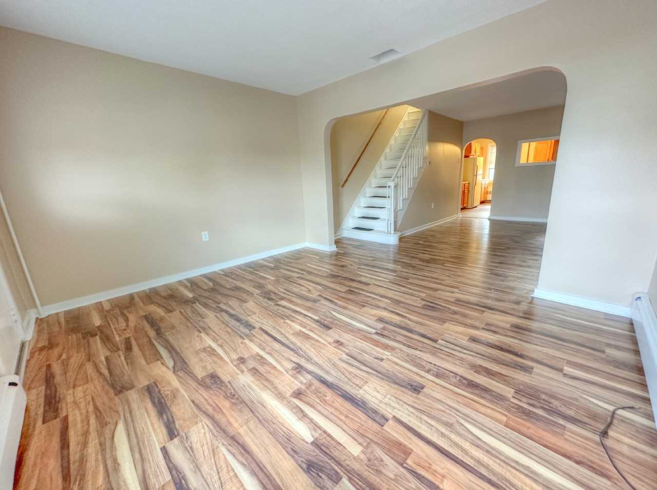 1668 Railroad St - Photo 3 of 19