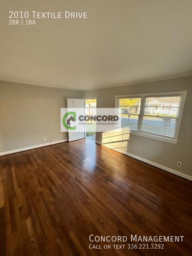 2010 Textile Dr - Photo 2 of 13