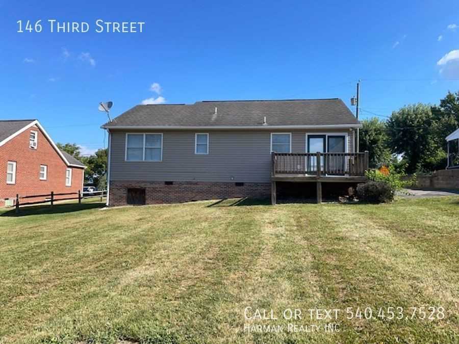 146 3rd St - Photo 2 of 18