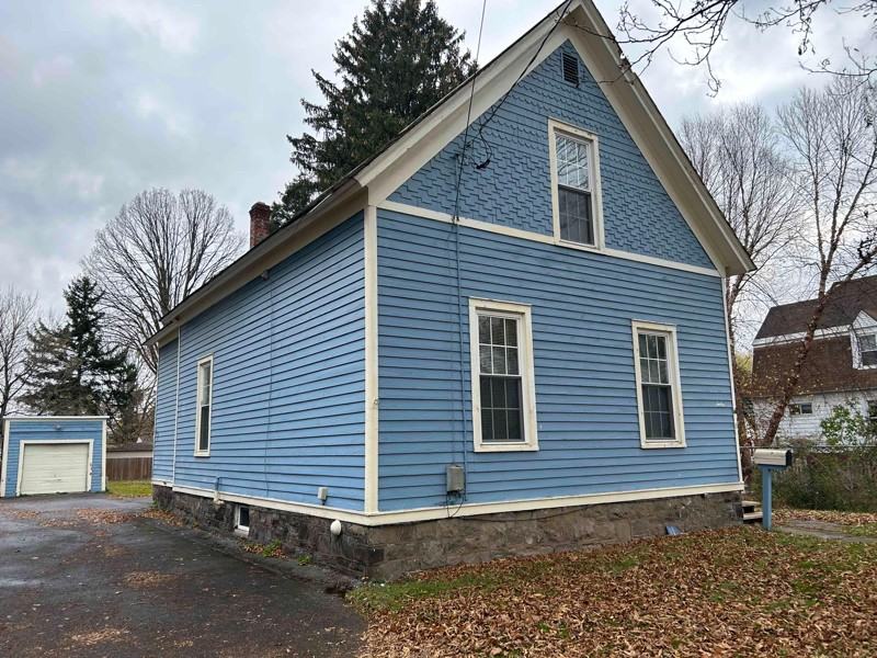 12 Greenman Ave - Photo 2 of 23