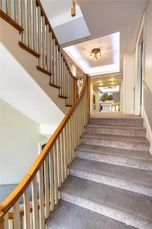 321 Boylston Ave E #308 - Photo 4 of 28