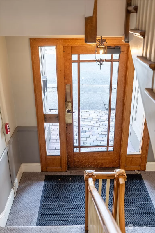 321 Boylston Ave E #308 - Photo 5 of 28