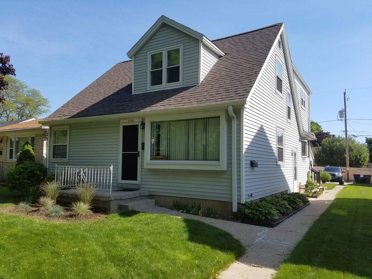 3322 W Poe St - Photo 2 of 11