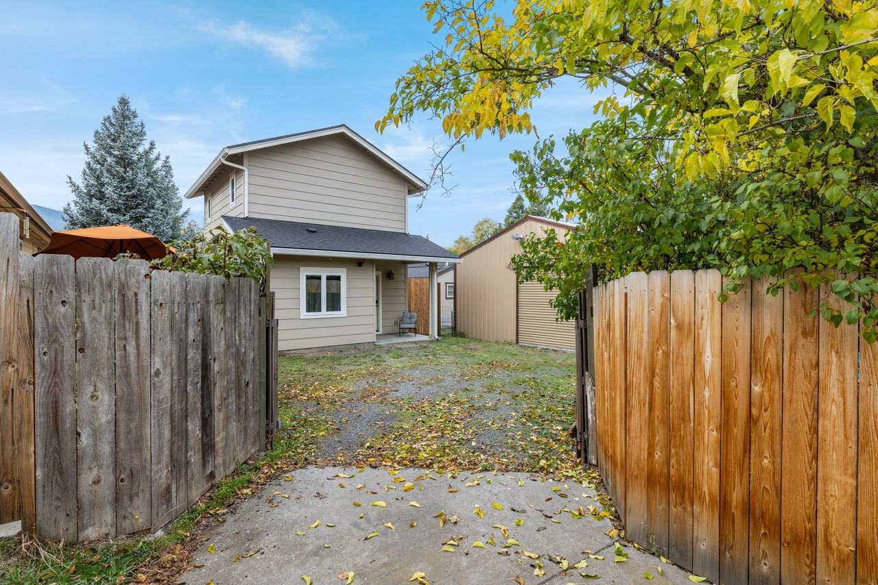 878 Clay St #1 - Photo 3 of 21