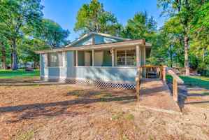 featured image of 234 Lakeview Drive #1