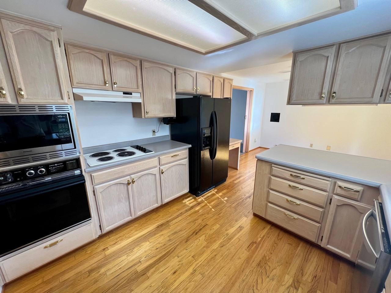 1842 Garden Dr #1 - Photo 7 of 24