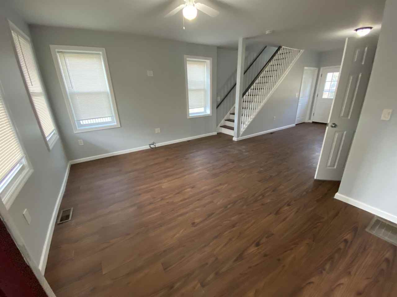 112 Laurel St #1 - Photo 6 of 24