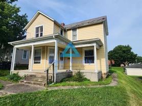 1107 1/2 S Broad St #1-2 - Photo 1 of 1