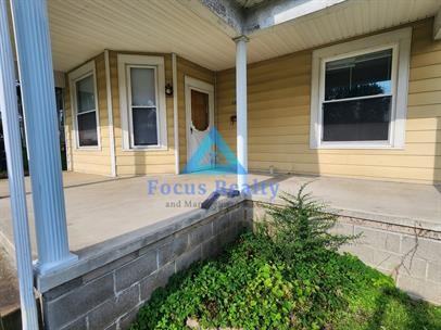 1107 1/2 S Broad St #1-2 - Photo 2 of 7