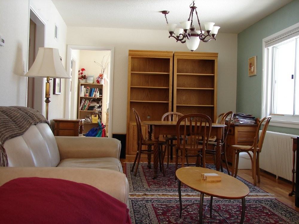 265 Poplar St - Photo 2 of 5