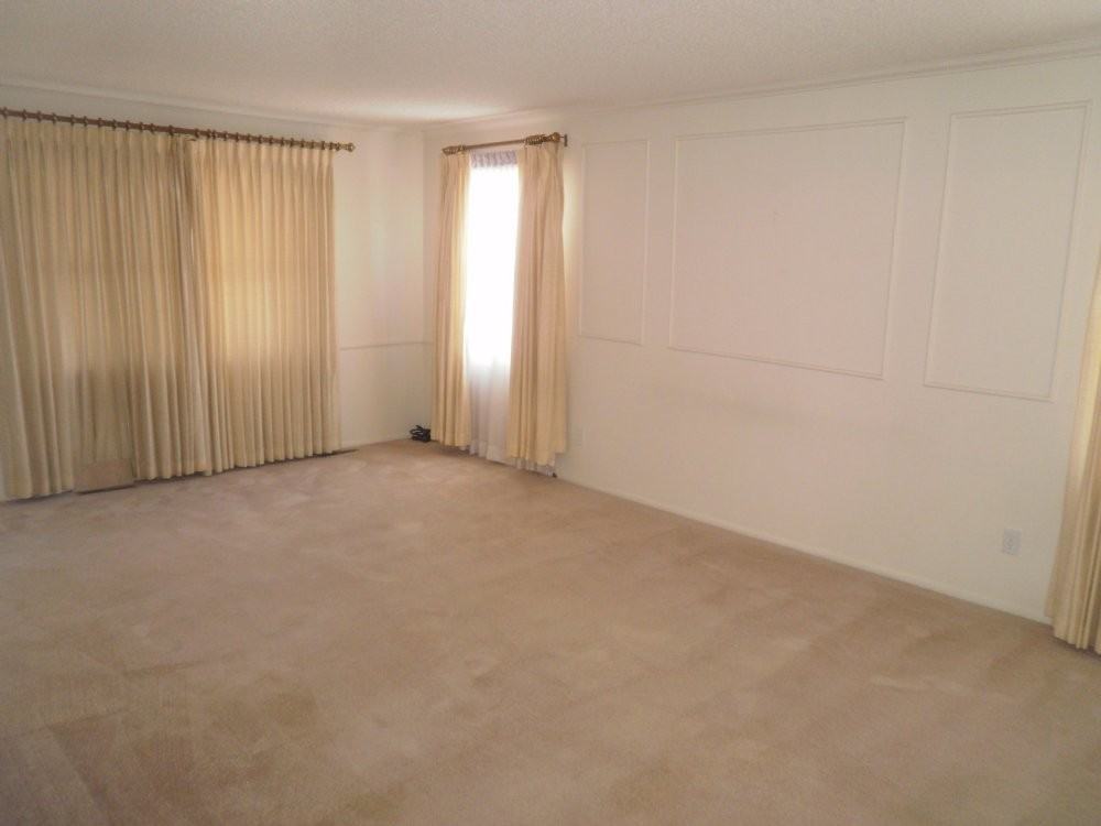 7970 S Poplar Way - Photo 2 of 9