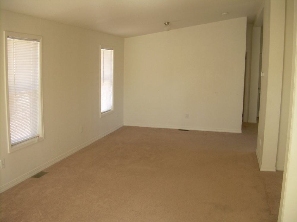 3201 W Ohio Ave - Photo 2 of 8