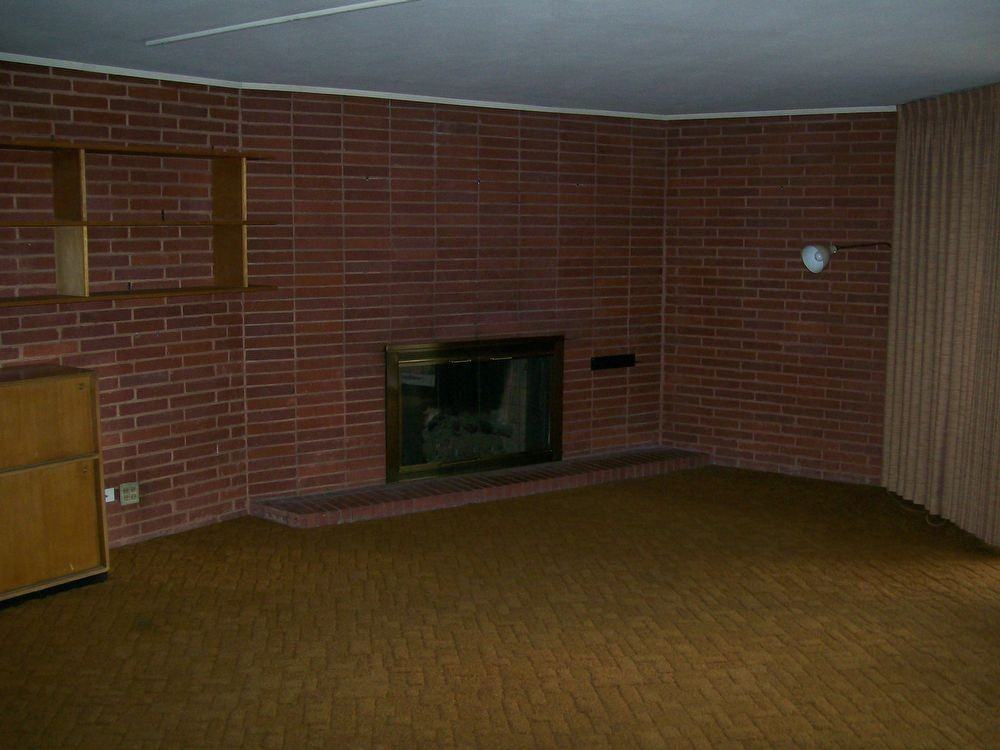 70 S Ash St - Photo 3 of 9