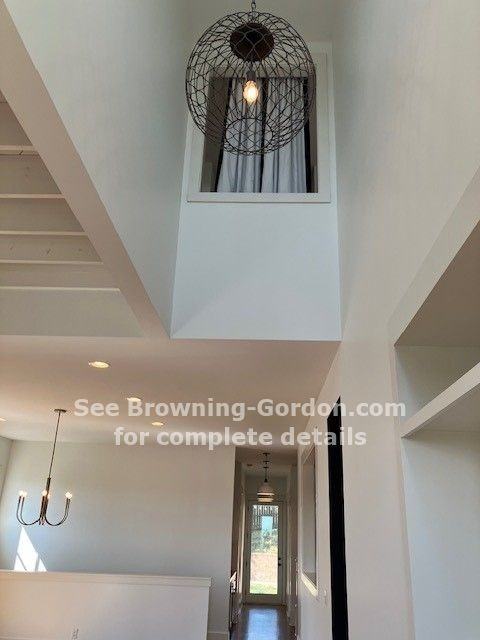 2117 Eastwood Ave - Photo 3 of 47