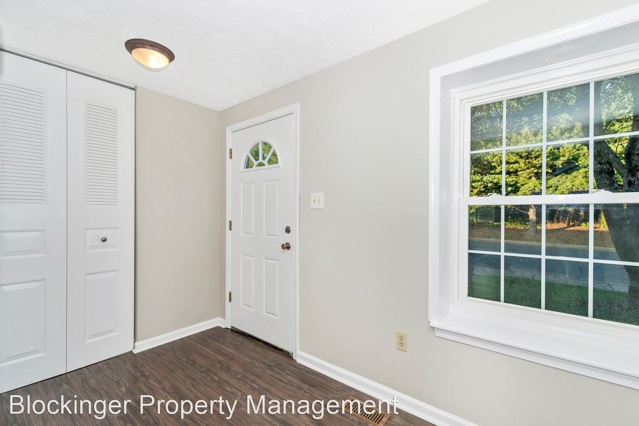 1744 Springfield Ln - Photo 2 of 29