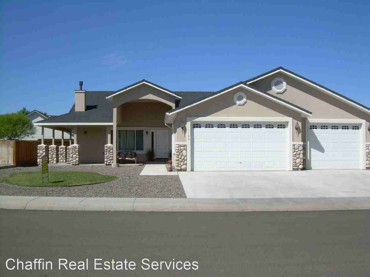 1135 Dixie Ln - Photo 2 of 24